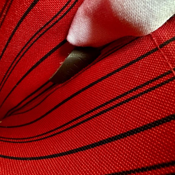 Auth Louis Vuitton Wristlet - Picture 8 of 17